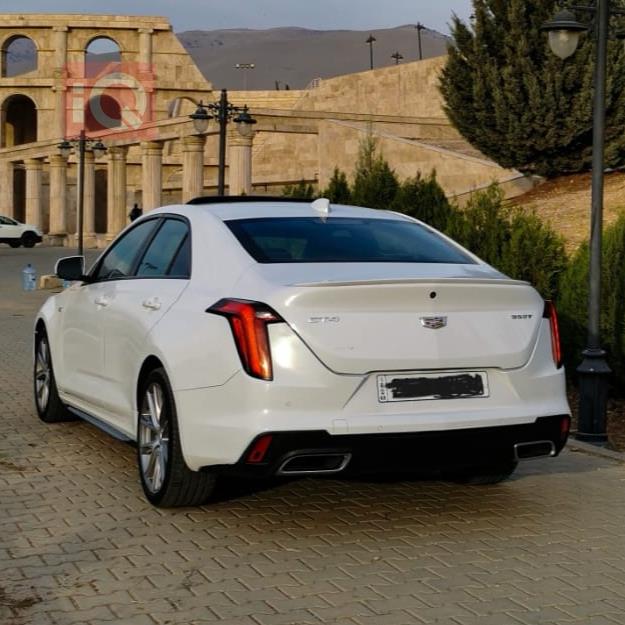 کادیلاک CT4